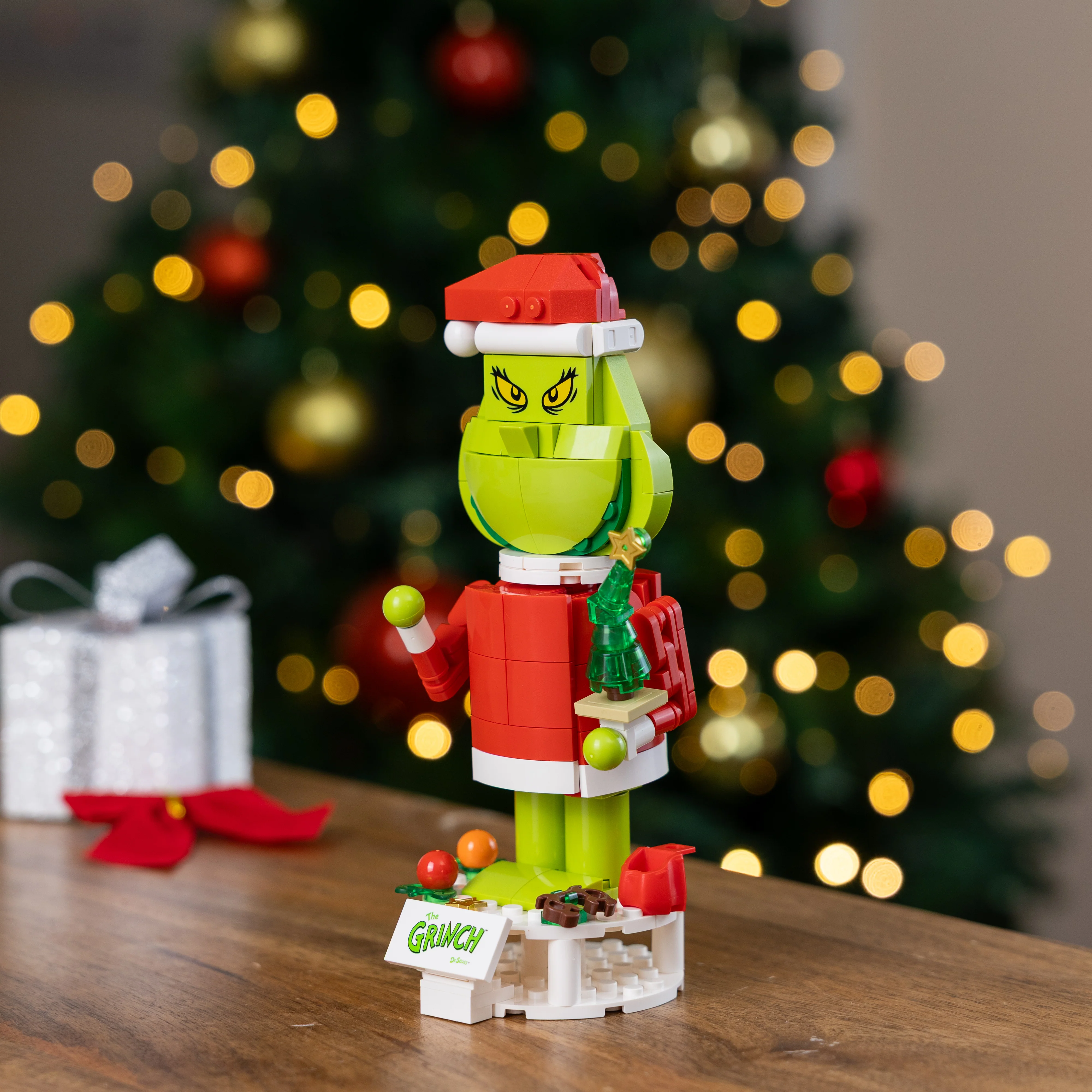 Grinch Nutcracker - Image 3