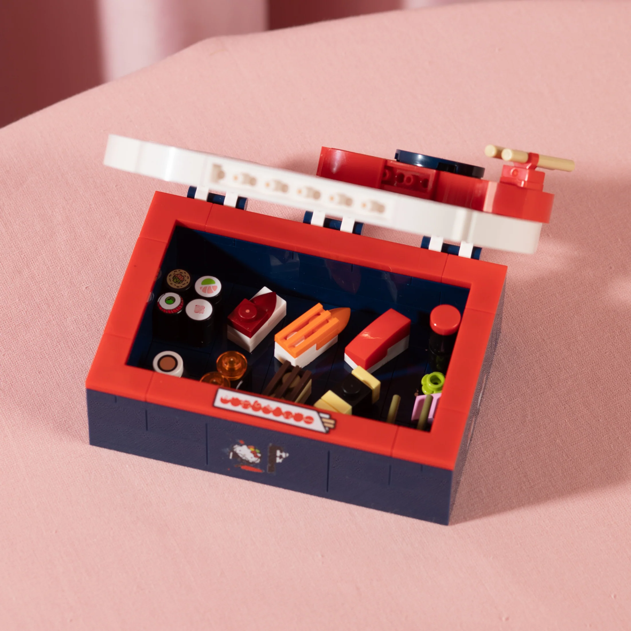 Hello Kitty Bento Box - Image 4