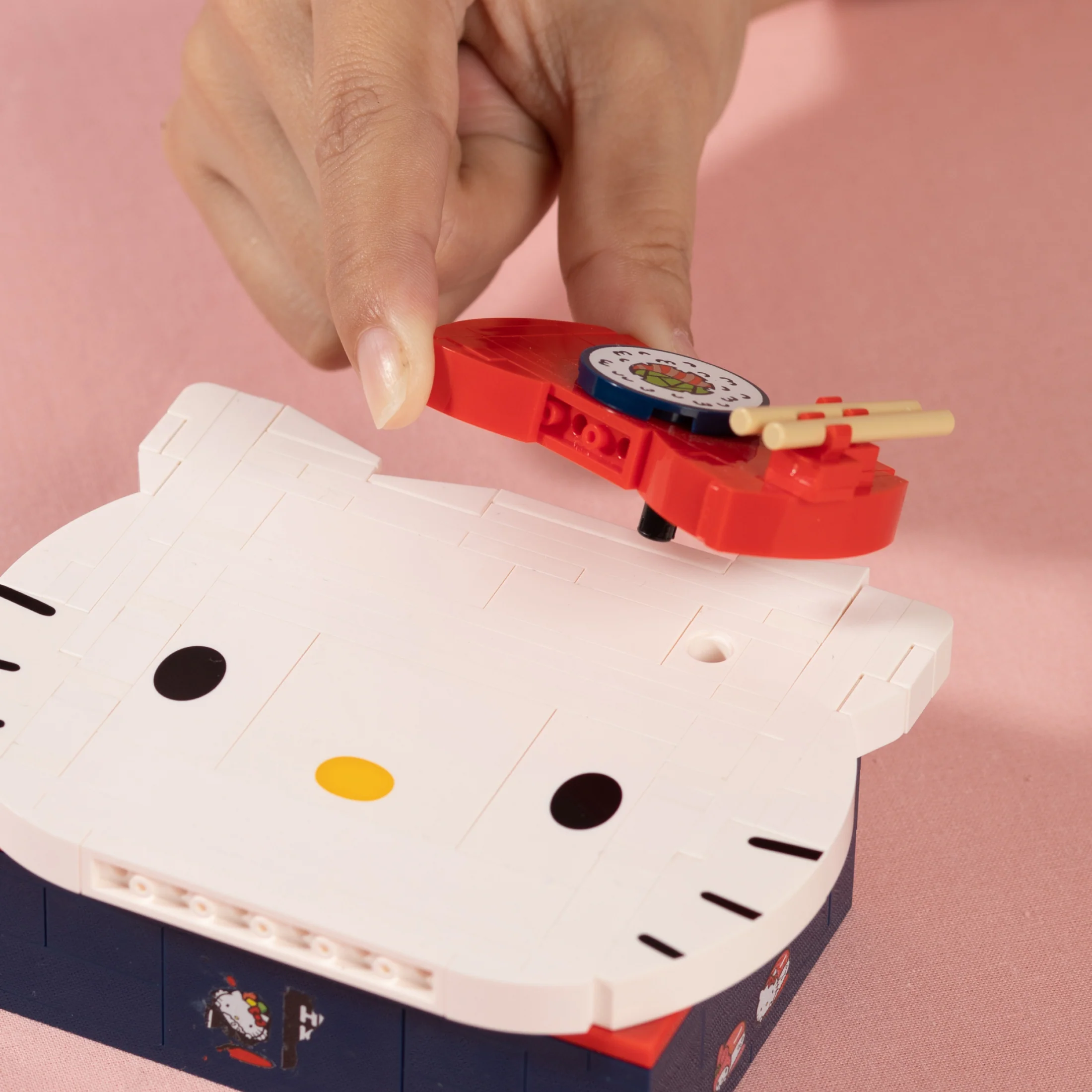 Hello Kitty Bento Box - Image 5